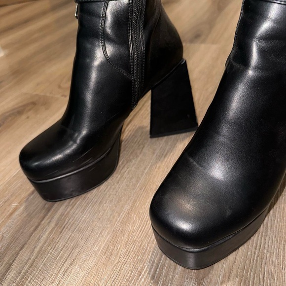 SOLD - Picture 8 of 8